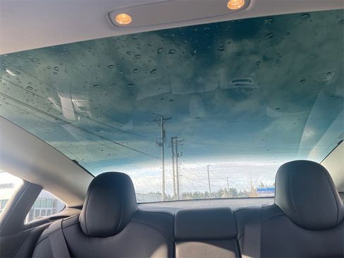 Used 2018 Tesla Model 3 Long Range image 18