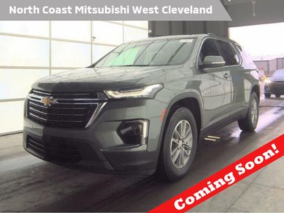 Used 2023 Chevrolet Traverse LT w/ Rear Camera Mirror Package