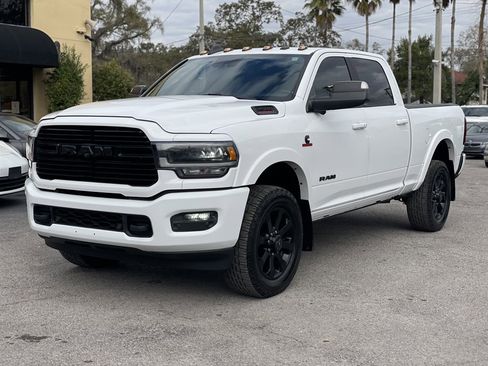 Used 2020 RAM 2500 Laramie w/ Night Edition image 18