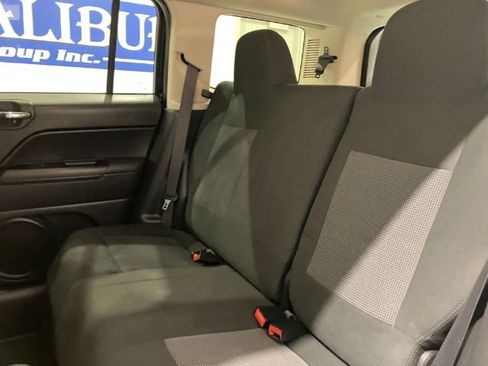 Used 2016 Jeep Patriot Sport w/ Power Value Group FWD image 27