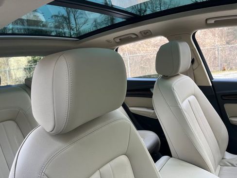 Used 2019 Audi Q5 Prestige w/ Prestige Package image 32