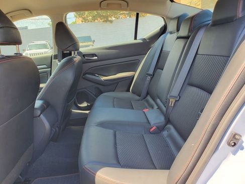 Used 2023 Nissan Altima 2.5 SR AWD/4WD image 10