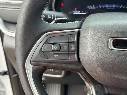 New 2026 Jeep Grand Cherokee L 2WD image 22