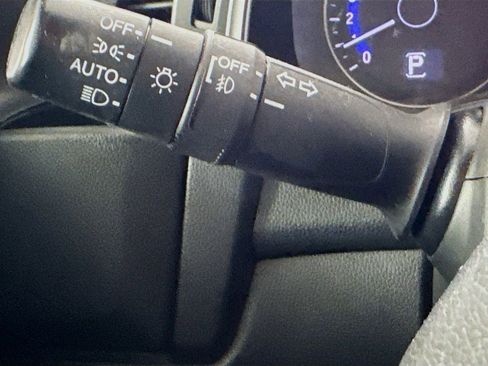 Used 2018 Honda Fit Sport image 12