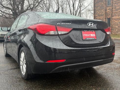 Used 2015 Hyundai Elantra SE w/ Option Group 03 image 7