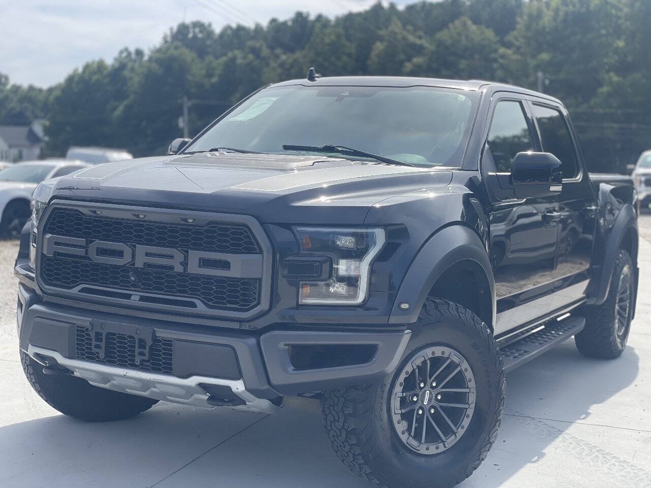 Used 2019 Ford F150 Raptor w/ Equipment Group 802A Luxury AWD/4WD image 3
