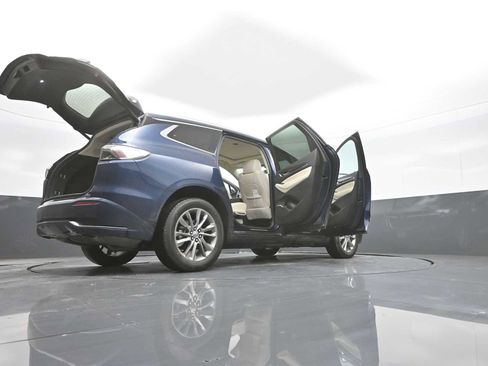 Used 2024 Buick Enclave Avenir w/ Avenir Technology Package AWD/4WD image 43