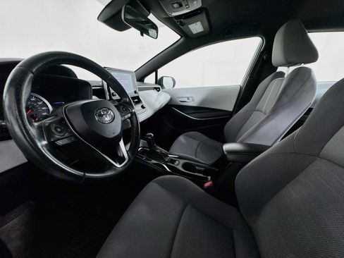 Used 2020 Toyota Corolla SE FWD image 19