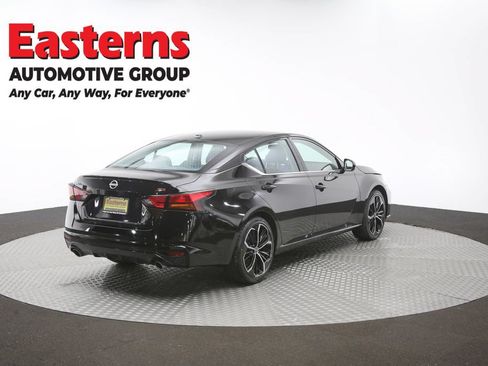 Used 2024 Nissan Altima 2.5 SR FWD image 40