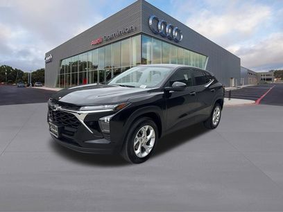 Used 2025 Chevrolet Trax LS w/ LS Convenience Package