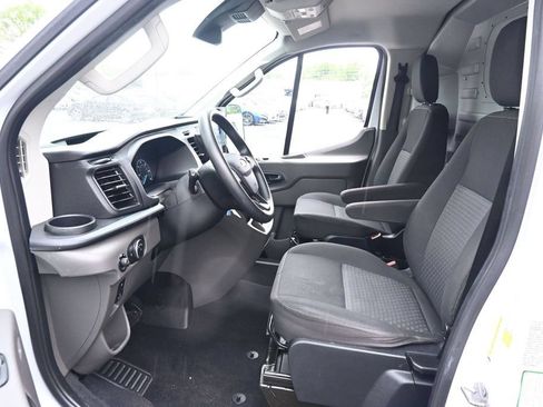 Used 2022 Ford Transit 250 Low Roof AWD image 22