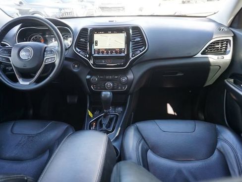 Used 2019 Jeep Cherokee Limited FWD image 6