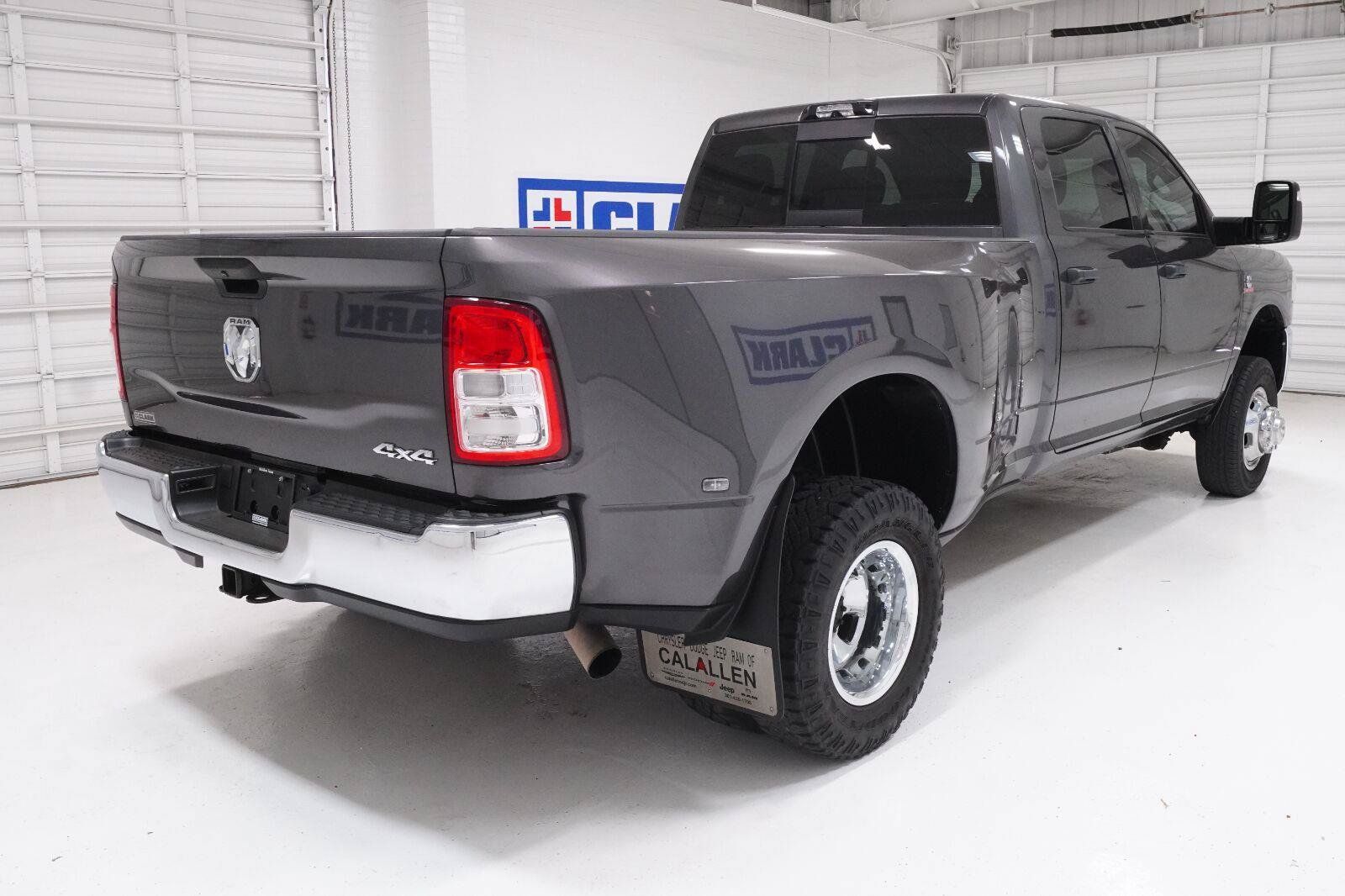 Used 2023 RAM 3500 Tradesman AWD/4WD image 29