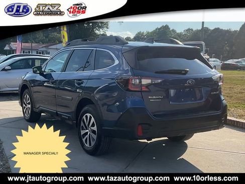 Used 2022 Subaru Outback Premium image 5