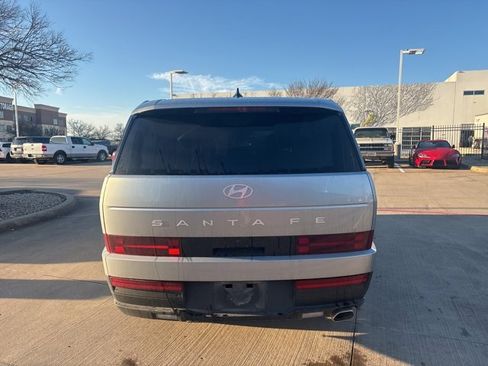 Used 2025 Hyundai Santa Fe SE image 6