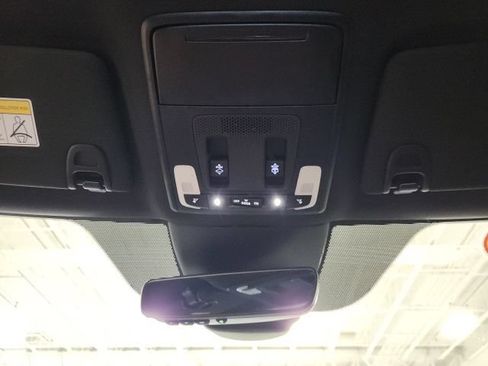 Certified 2025 Honda Pilot TrailSport image 17