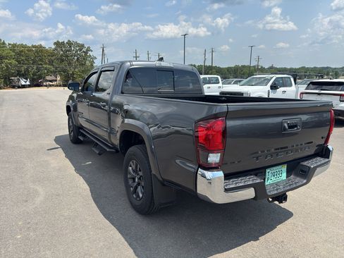 Used 2023 Toyota Tacoma SR5 RWD image 7