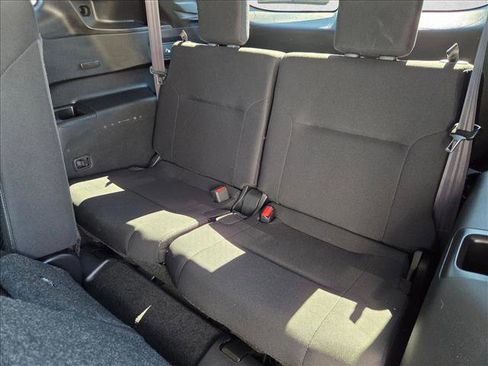 Used 2025 Mitsubishi Outlander ES image 19