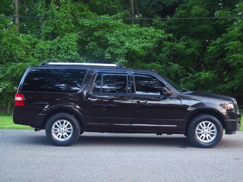 Used 2013 Ford Expedition EL Limited AWD/4WD image 5