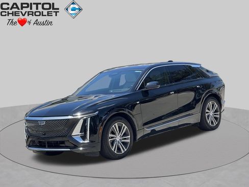 Used 2024 Cadillac Lyriq Luxury AWD/4WD image 1