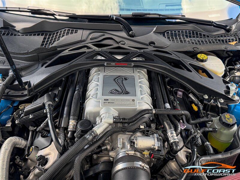 Used 2022 Ford Mustang Shelby GT500 w/ Carbon Fiber Track Pack RWD image 39