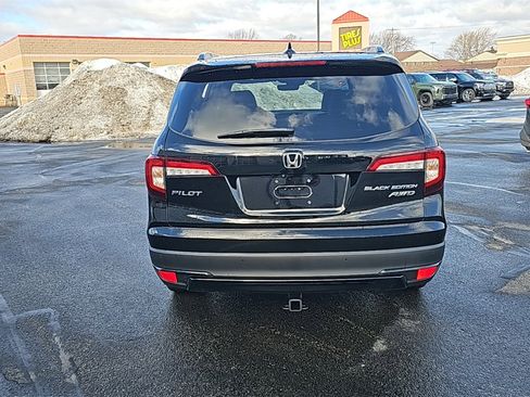 Used 2021 Honda Pilot Black Edition image 4