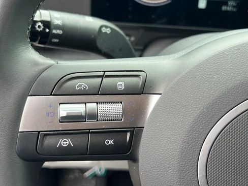 Certified 2025 Hyundai Kona SEL AWD/4WD image 22
