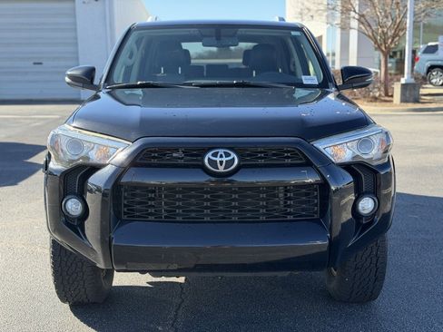 Used 2016 Toyota 4Runner SR5 Premium image 4