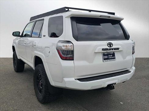 Used 2020 Toyota 4Runner SR5 image 5