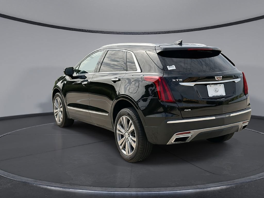 Certified 2024 Cadillac XT5 Premium Luxury AWD/4WD image 10