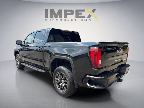 Used 2022 GMC Sierra 1500 AT4 w/ AT4 Carbonpro Edition AWD/4WD image 3