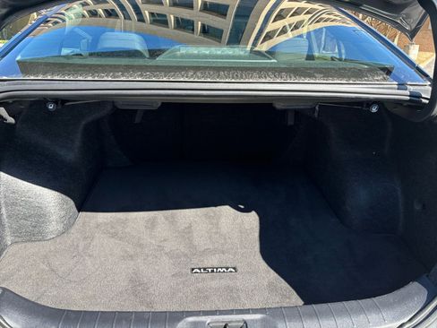 Used 2025 Nissan Altima 2.5 SV image 25