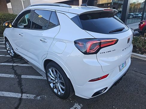 Used 2024 Buick Encore GX Avenir image 2