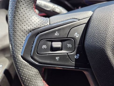 Certified 2024 Chevrolet Trax RS w/ Sunroof Package FWD image 22