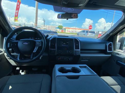 Used 2017 Ford F150 XLT image 10