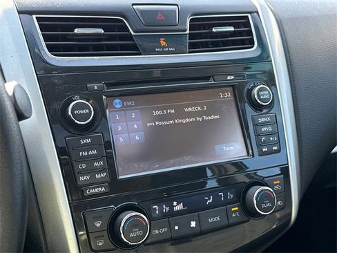 Used 2015 Nissan Altima 2.5 SV w/ Convenience Package image 29