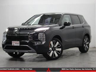 New 2026 Mitsubishi Outlander SE video 1