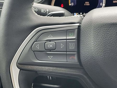 New 2025 Jeep Grand Cherokee L Limited w/ Trailer Tow Package image 34