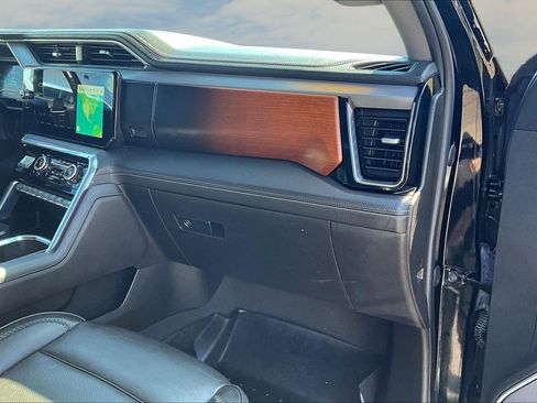 Used 2023 GMC Sierra 1500 Denali w/ Denali Reserve Package image 18