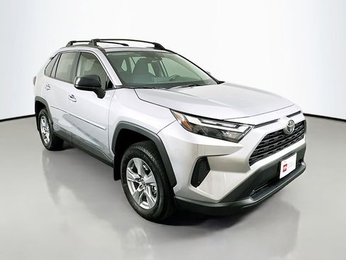 Used 2025 Toyota RAV4 LE image 3