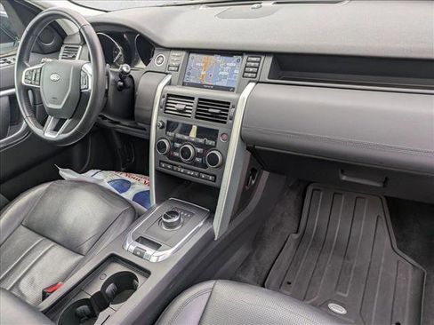 Used 2019 Land Rover Discovery Sport HSE image 22