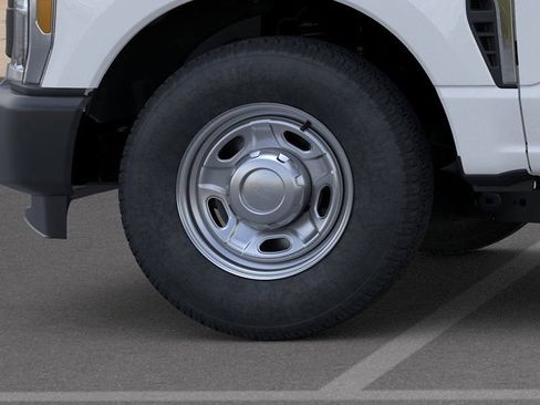 New 2026 Ford F250 XL image 19