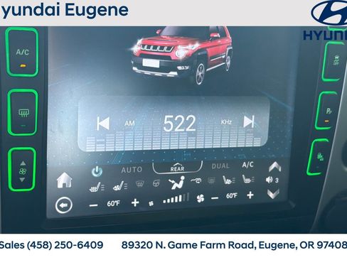 Used 2018 Nissan Titan SL AWD/4WD image 23