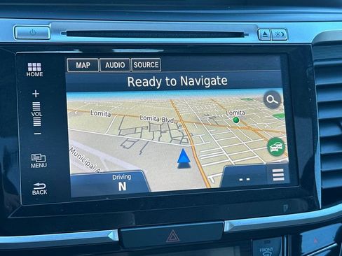 Used 2016 Honda Accord Touring image 18