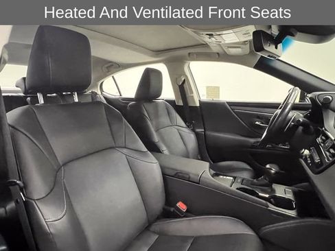 Certified 2024 Lexus ES 350 w/ Premium Package FWD image 11