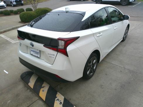 Used 2020 Toyota Prius Limited image 15