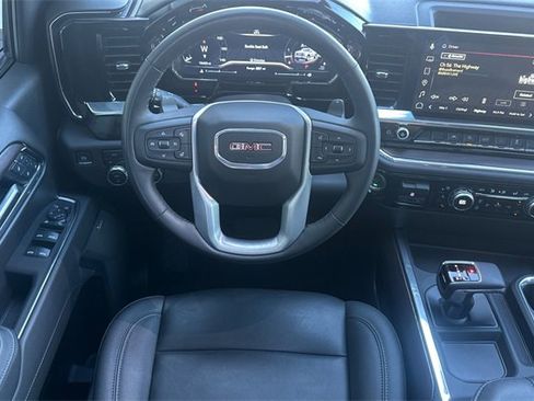 Used 2025 GMC Sierra 1500 SLT w/ SLT Convenience Package image 18