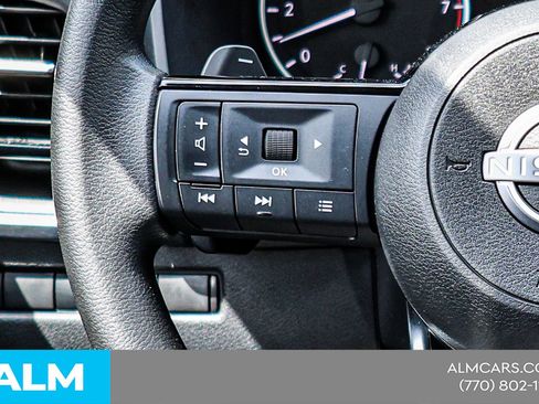 Used 2022 Nissan Rogue SV FWD image 26