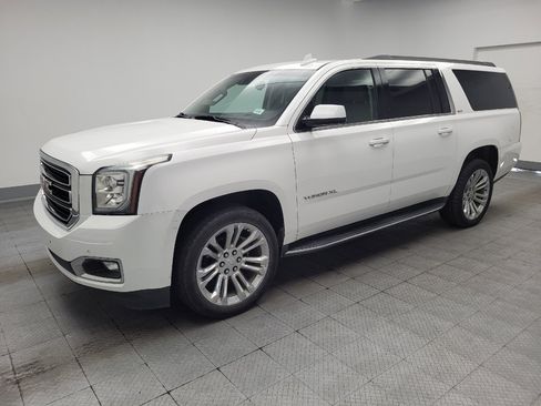 Used 2019 GMC Yukon XL SLT w/ HD Trailering Package AWD/4WD image 2