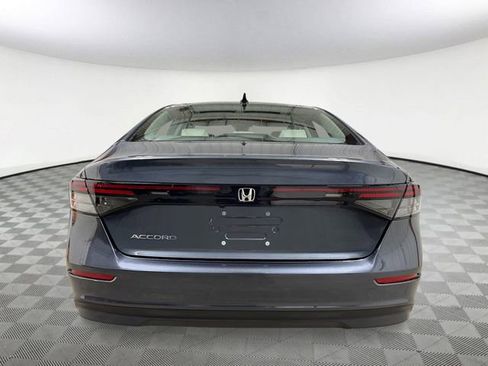 New 2025 Honda Accord SE image 5